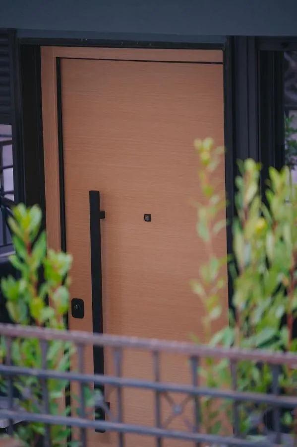 New Modern Ground Floor Apartment By The Sea テッサロニキ 0*,  ギリシャ